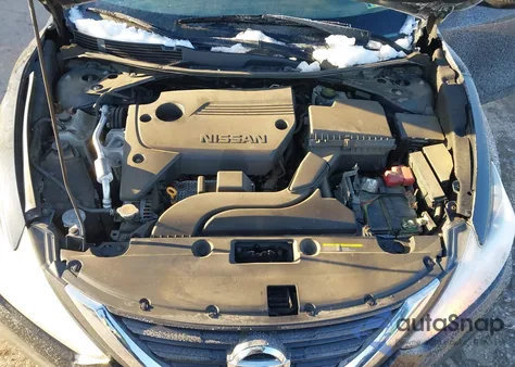 2018 Nissan Altima 2.5 S z USA, uszkodzony, nr VIN 1N4AL3AP2JC193394